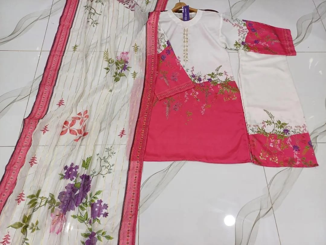3 Pcs Women's Stitched Swiss Voile Printed Suit